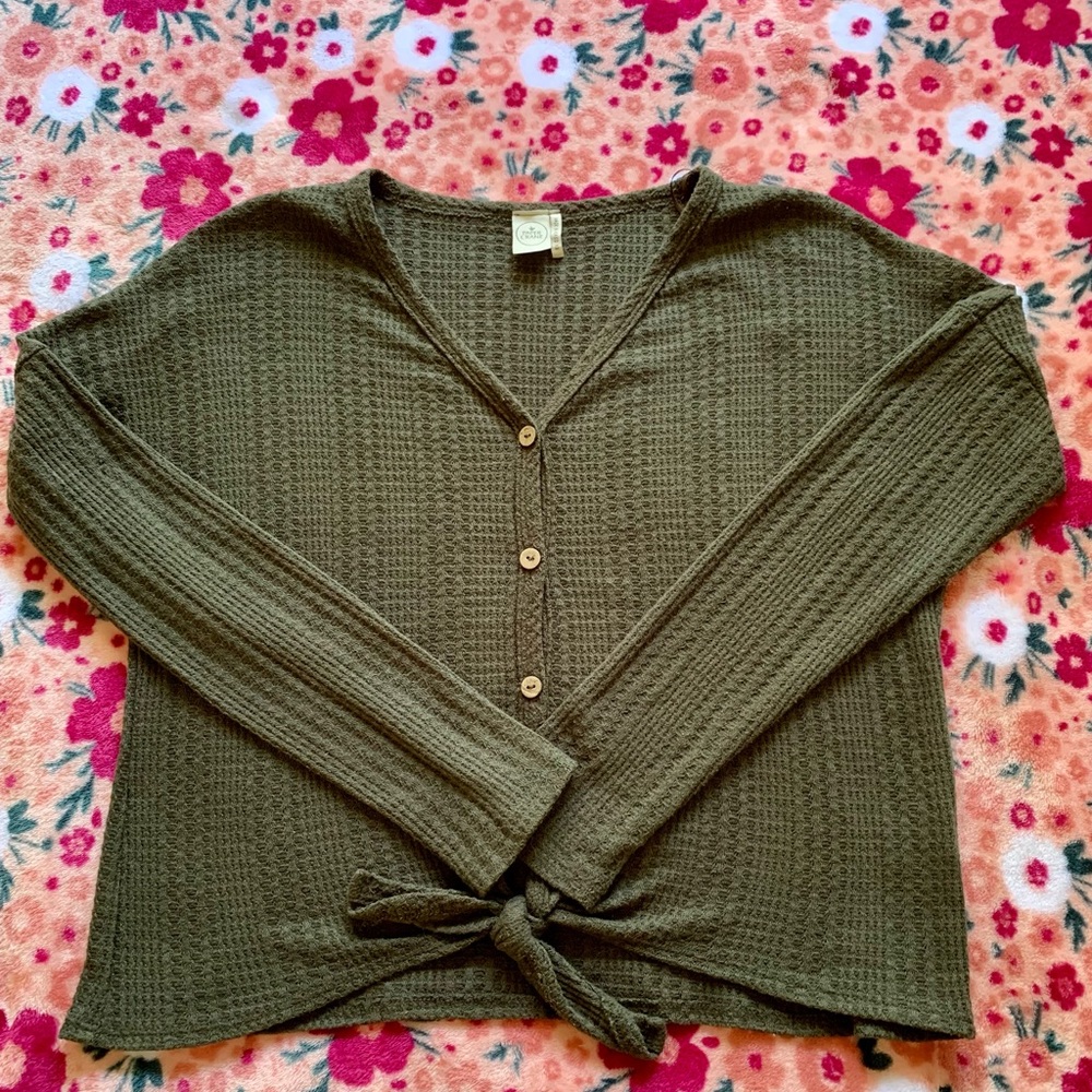 Women’a knitted sweater top